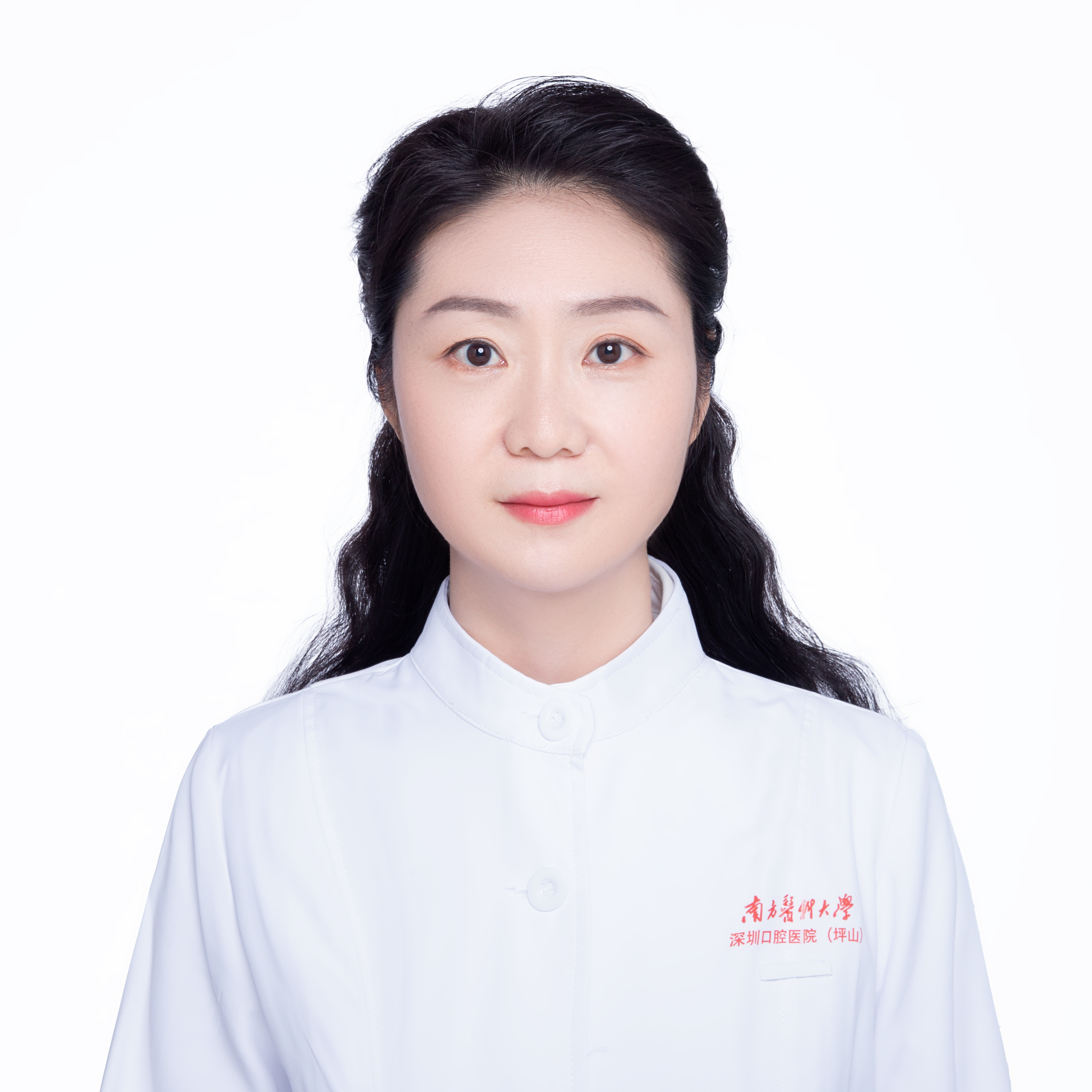 姜    榮